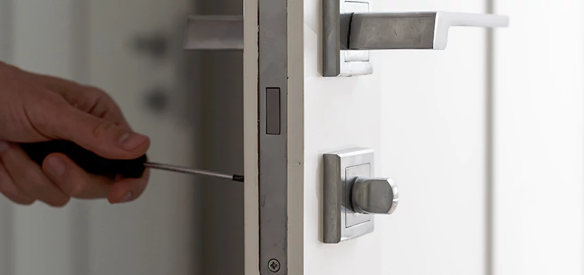 Key Programming Locksmith Open Now in Villa Park, California